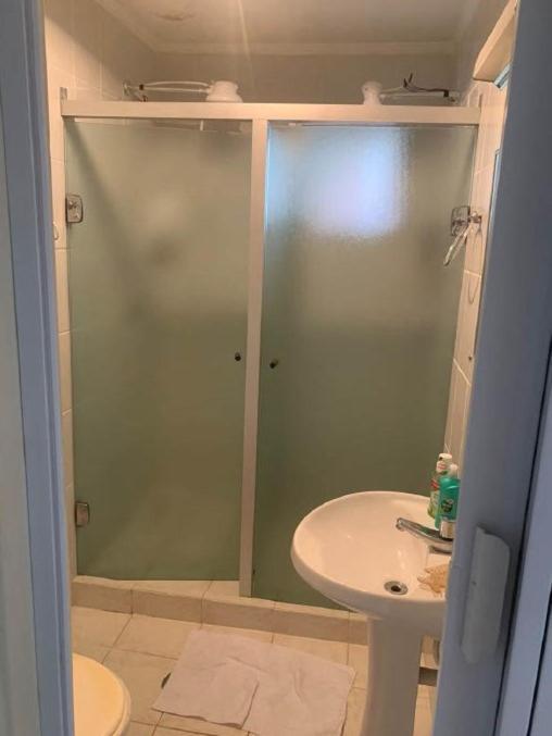 Apartamento 2 Quartos A 5 Minutos A Pe Da Praia Da Enseada Guarujá Esterno foto